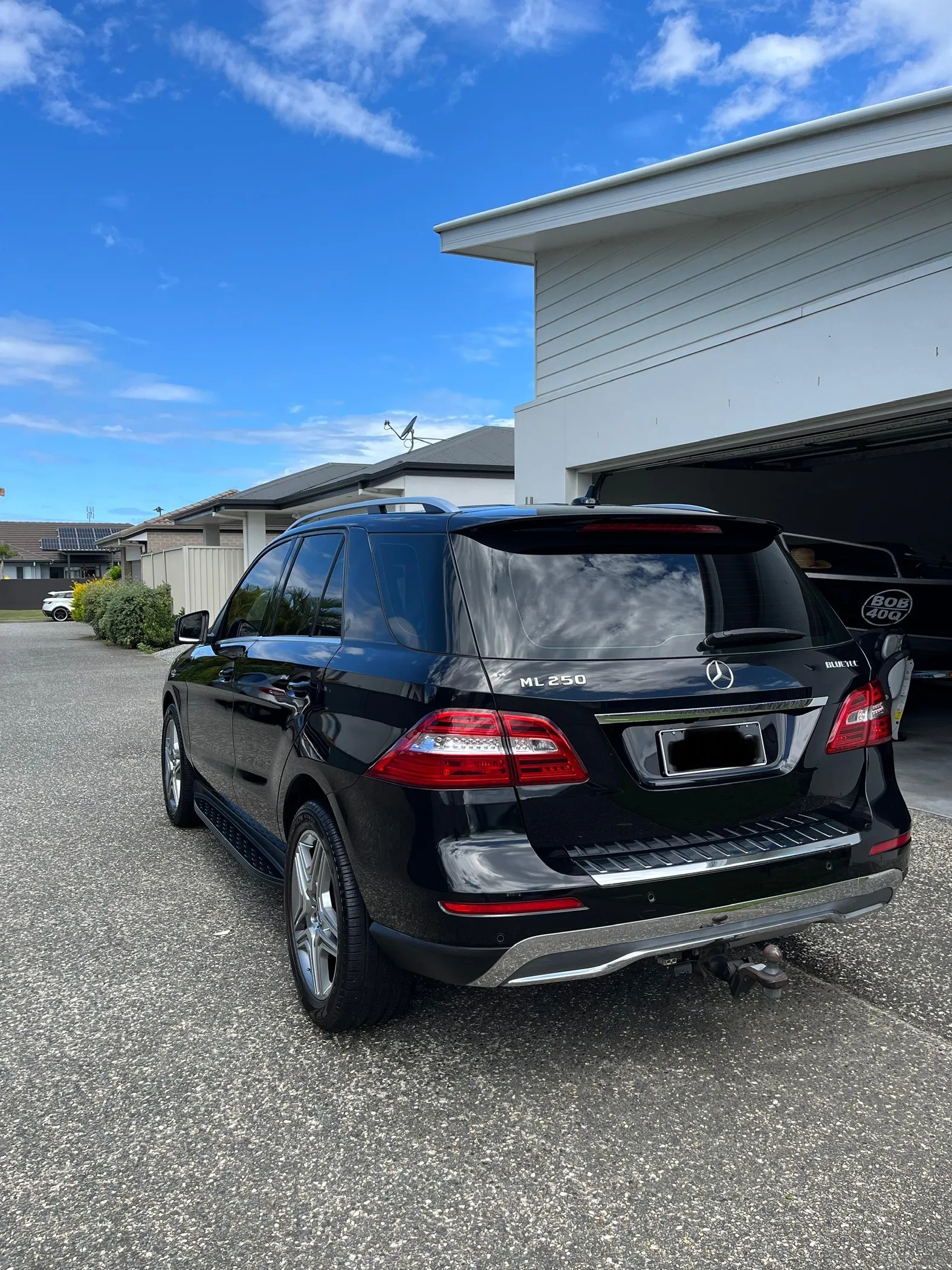 Mercedes SUV window tint install, R1 Auto