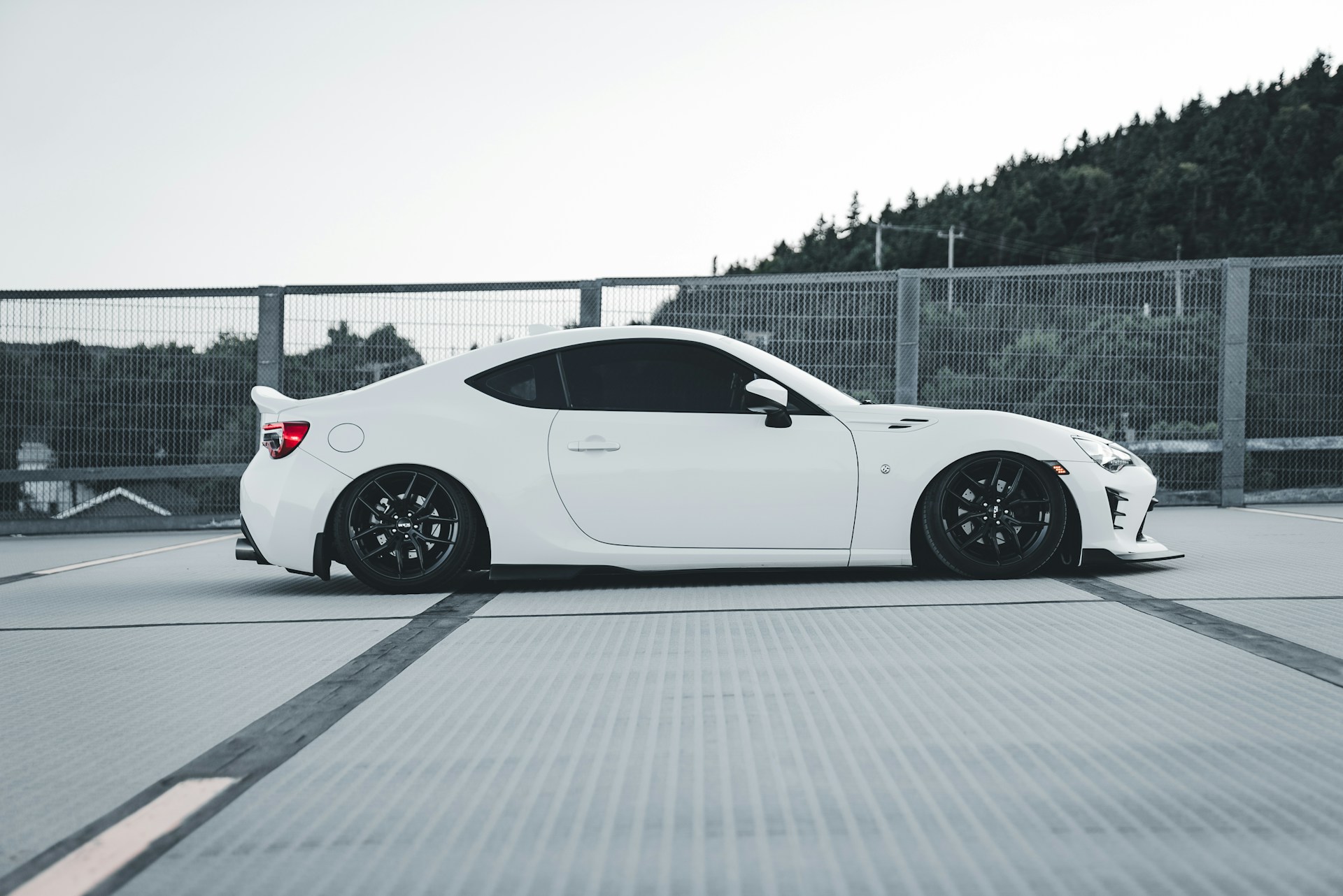 window tinting lambaton
