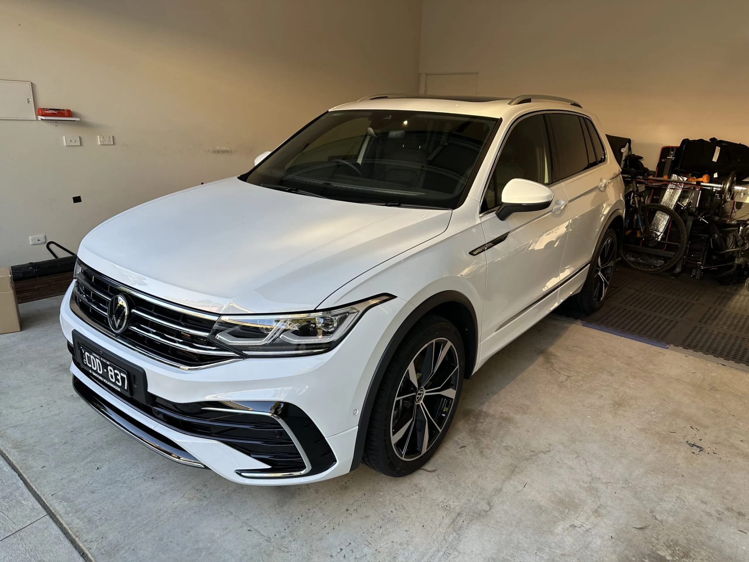 White VW Tiguan R-Line ceramic-coated by R1 Auto
